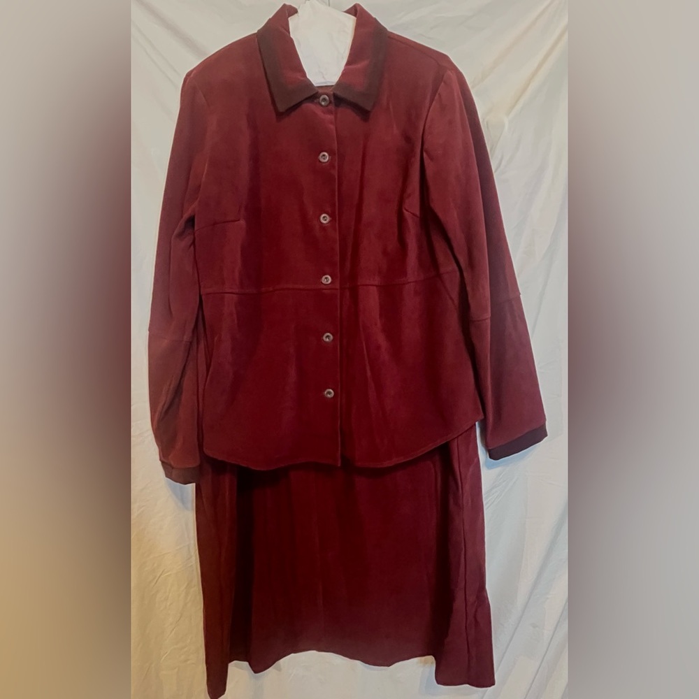 Lucia Lukken Original Top & Skirt Set Tag shows "Suede" Dallas Showroom 2002 NWT